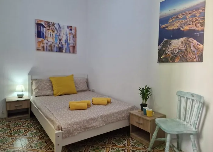 New Cosy & Bright Studio Apartment In Sliema