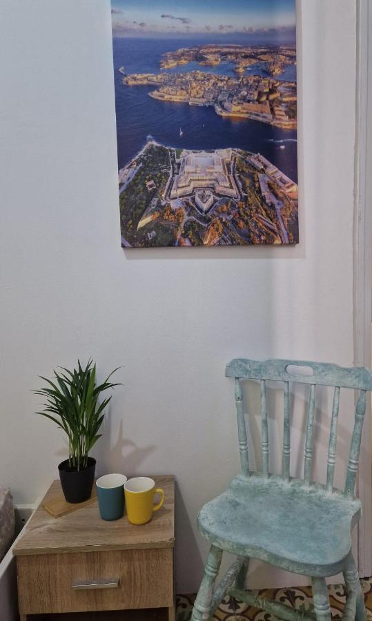 New Cosy & Bright Studio In Sliema Apartment Gzira